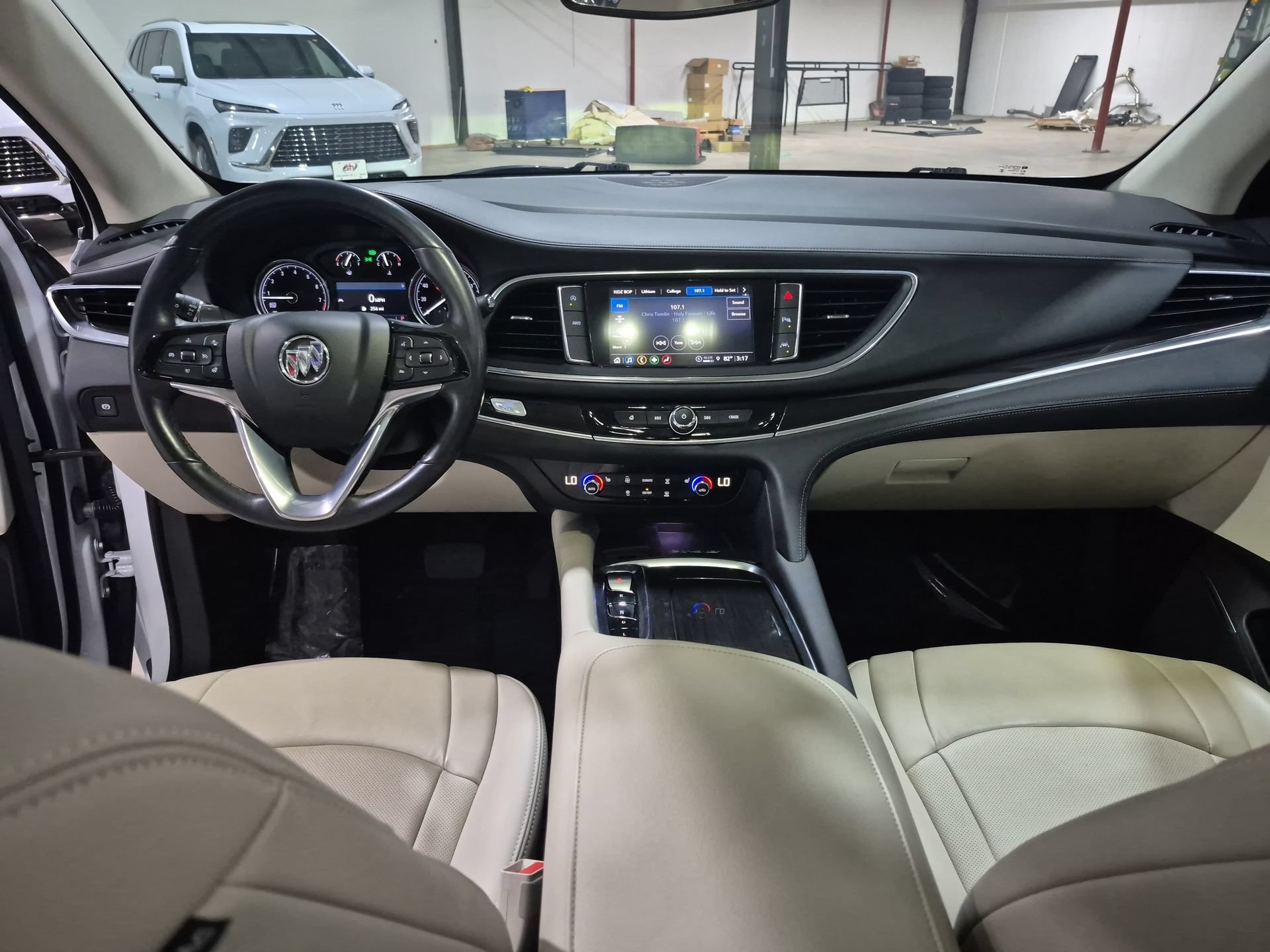 Used 2024 Buick Enclave Essence w/ Experience Buick Package AWD/4WD image 22