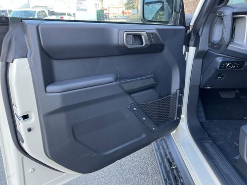 New 2025 Ford Bronco Outer Banks image 14