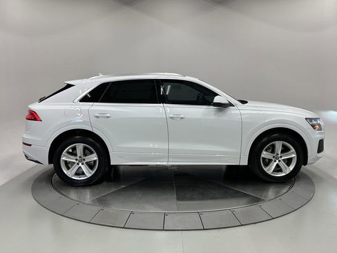 Used 2019 Audi Q8 Premium image 8