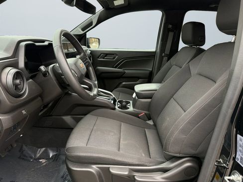 Used 2024 Chevrolet Colorado W/T w/ Safety Package image 9