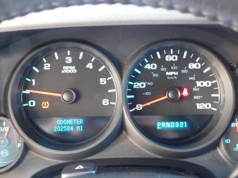 Used 2010 Chevrolet Silverado 1500 LS image 27