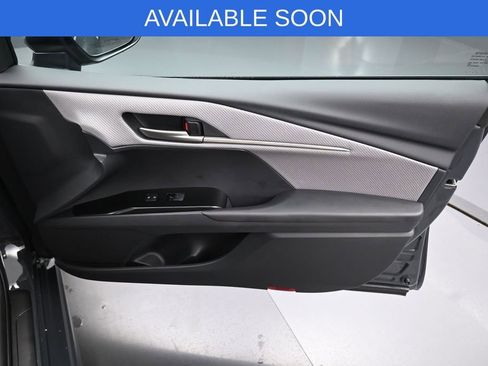 Used 2026 Toyota Camry SE AWD/4WD image 33