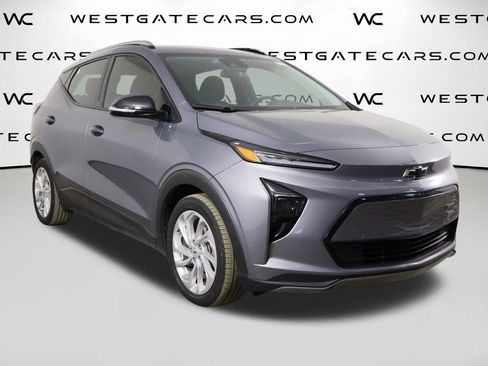 Used 2022 Chevrolet Bolt EUV LT w/ Driver Confidence Package image 41