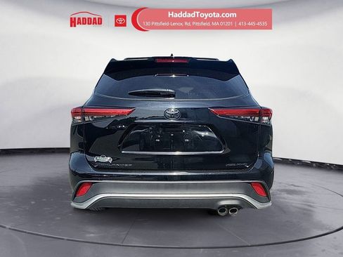 Used 2022 Toyota Highlander XSE AWD/4WD image 4