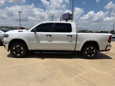 Used 2025 RAM 1500 Big Horn AWD/4WD image 11