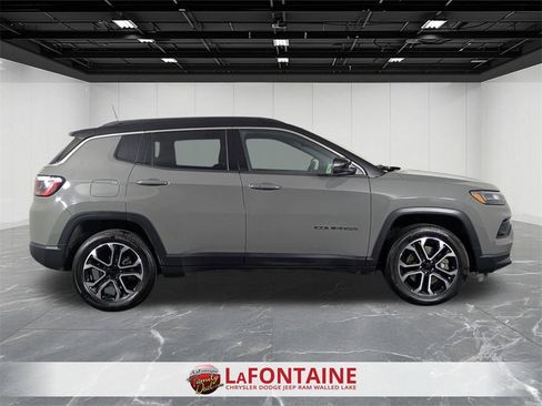 Certified 2023 Jeep Compass Limited image 6