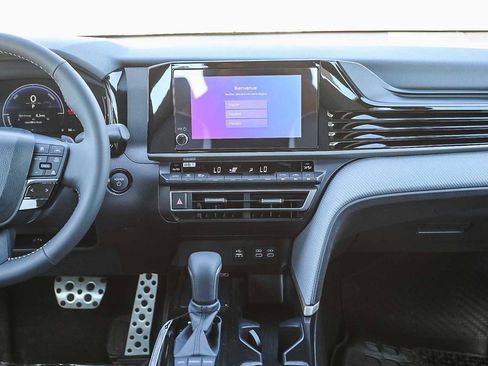 New 2026 Toyota Camry SE image 15