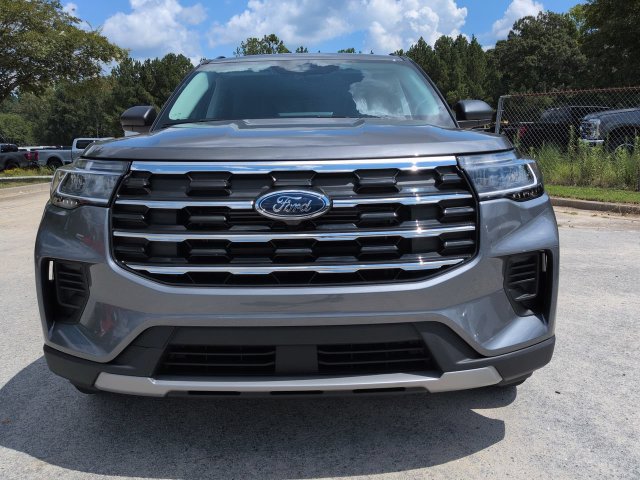 New 2026 Ford Explorer Active RWD image 8