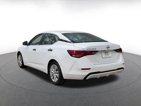 Used 2025 Nissan Sentra S image 11