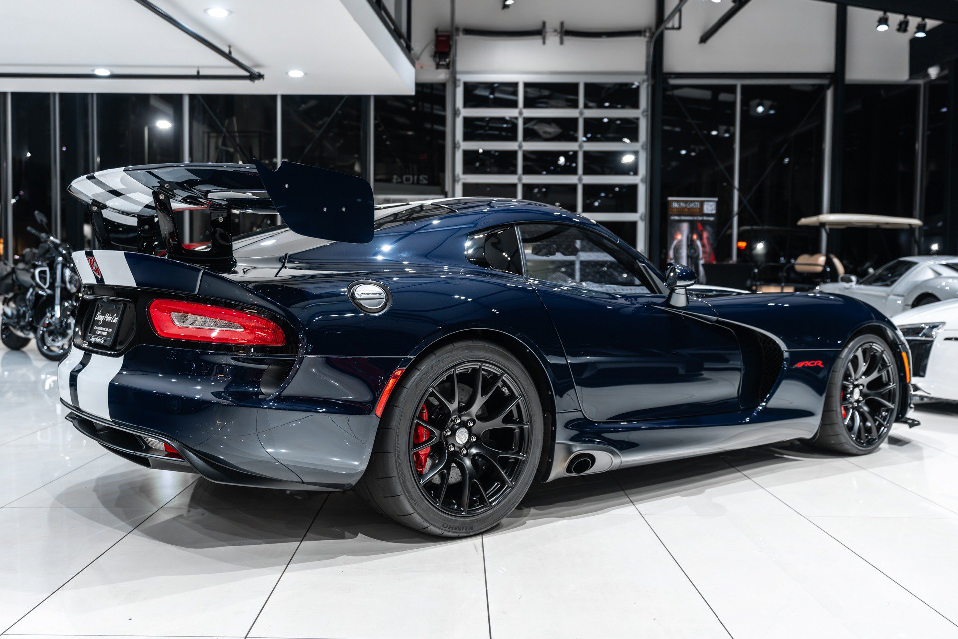 Used 2016 Dodge Viper ACR RWD image 5