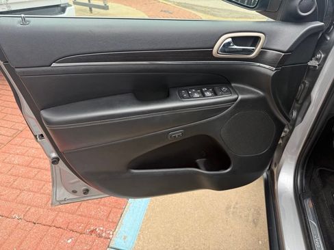 Used 2014 Jeep Grand Cherokee Limited AWD/4WD image 20