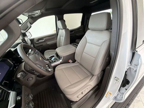 New 2026 Chevrolet Silverado 1500 LTZ w/ Z71 Off-Road Package AWD/4WD image 20
