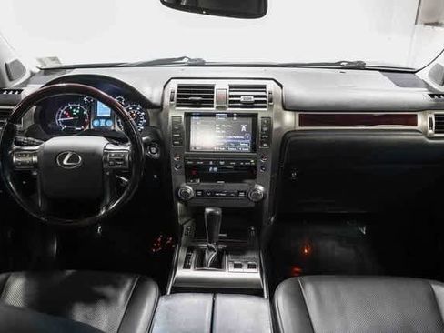 Used 2019 Lexus GX 460 Premium image 12