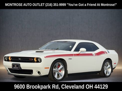 Used 2015 Dodge Challenger R/T Plus image 3
