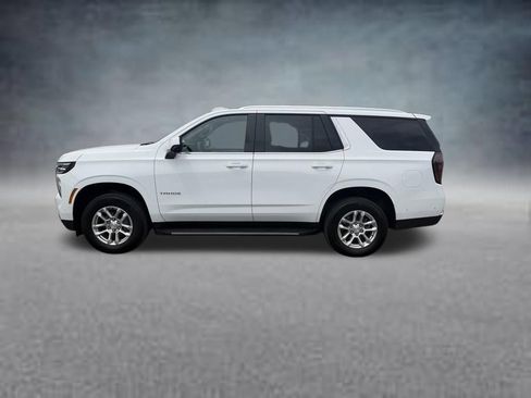 Used 2025 Chevrolet Tahoe LT AWD/4WD image 2