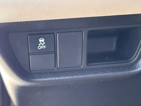 Certified 2023 Honda HR-V LX image 22