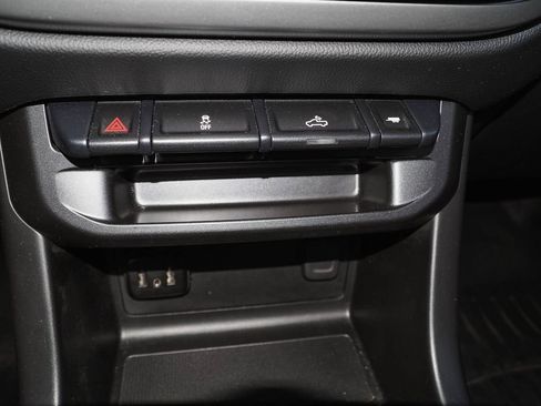 Certified 2021 Chevrolet Colorado LT w/ LT Convenience Package AWD/4WD image 13