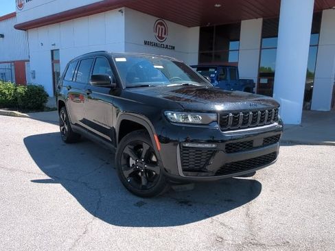New 2026 Jeep Grand Cherokee L Limited w/ Limited Altitude Package AWD/4WD image 3