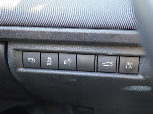 Used 2025 Toyota Camry LE FWD image 22