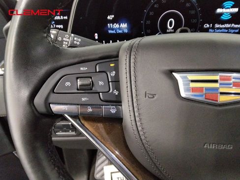 Used 2023 Cadillac Escalade Sport Platinum w/ LPO, ONYX Package image 13