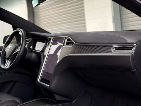 Used 2016 Tesla Model X 90D image 12