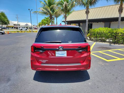 New 2026 Honda Odyssey EX-L image 6