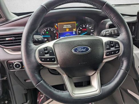 Used 2023 Ford Explorer XLT w/ Equipment Group 202A image 14