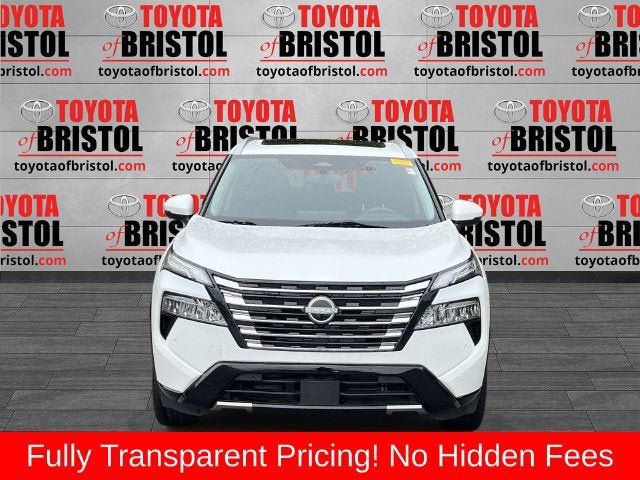 Used 2024 Nissan Rogue Platinum w/ Platinum Premium Package AWD/4WD image 9