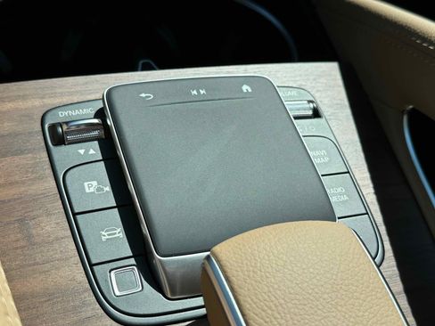 New 2025 Mercedes-Benz GLS 580 4MATIC image 34