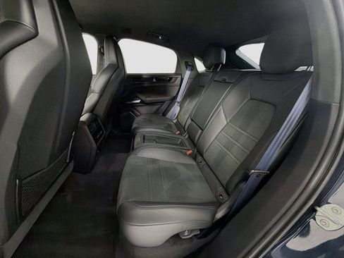 Certified 2025 Porsche Cayenne Turbo GT image 24