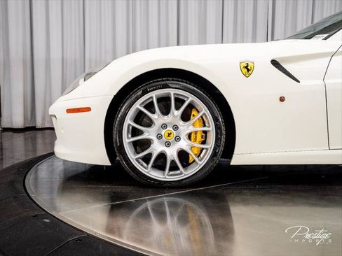 Used 2011 Ferrari 599 GTB Fiorano RWD image 9