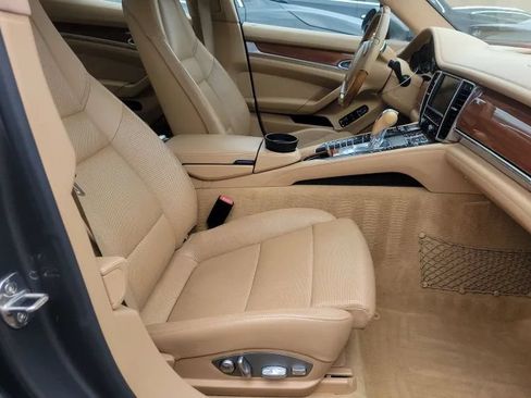 Used 2014 Porsche Panamera AWD/4WD image 5