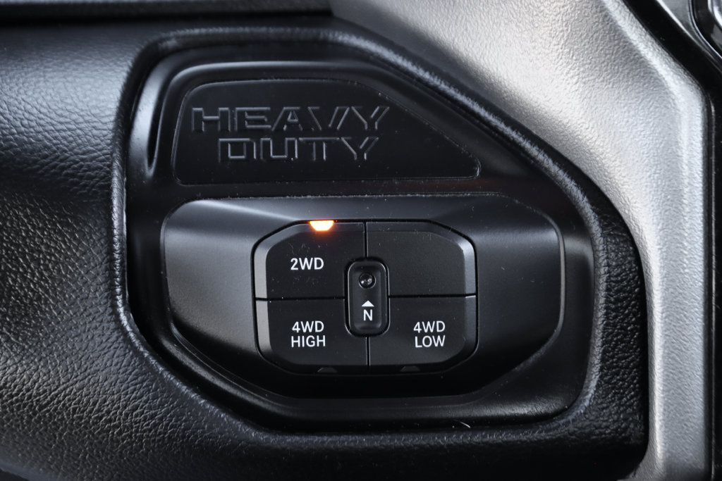 Used 2026 RAM 3500 Big Horn AWD/4WD image 32