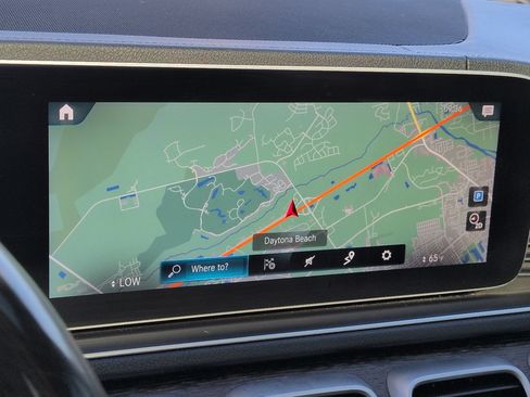 Used 2020 Mercedes-Benz GLS 450 4MATIC image 21