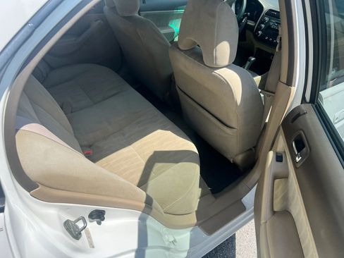Used 2005 Honda Civic LX image 7
