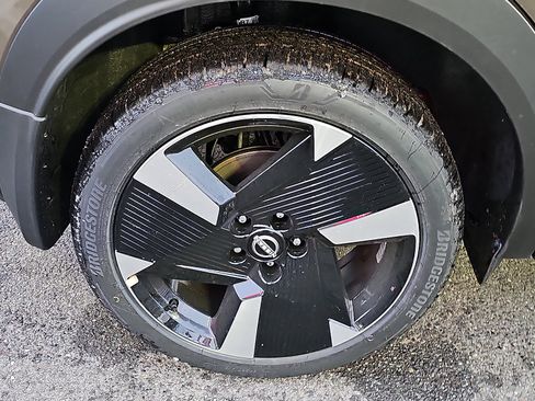 New 2026 Nissan Kicks SR w/ Cold Weather Package image 5