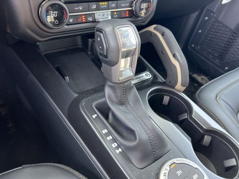 New 2026 Ford Bronco Badlands image 22