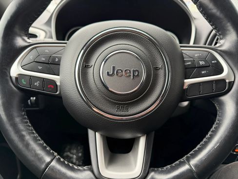 Used 2018 Jeep Compass Sport w/ Cold Weather Group FWD image 17