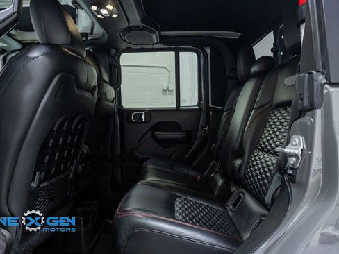 Used 2021 Jeep Gladiator Rubicon image 24