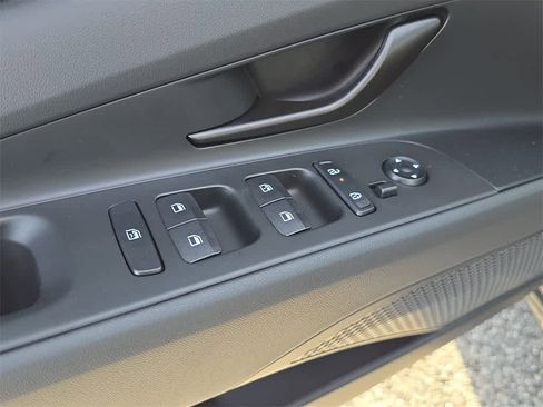 New 2026 Hyundai Elantra SEL Sport Premium image 17