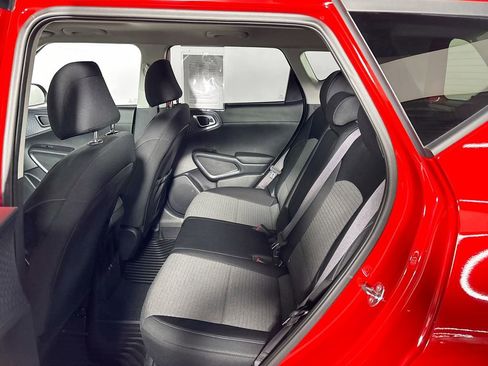Used 2025 Kia Soul EX image 21