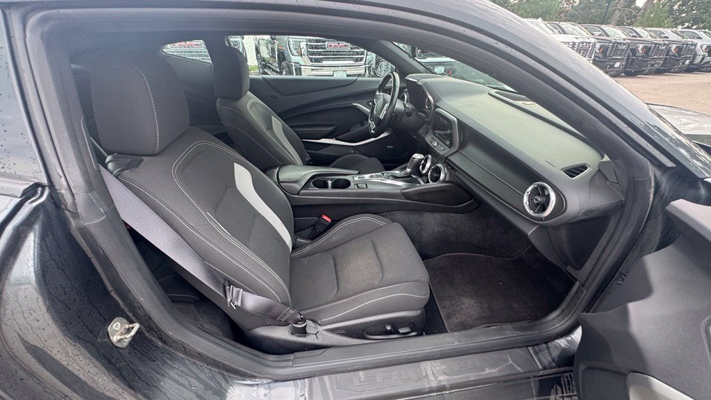 Used 2017 Chevrolet Camaro LT w/ RS Package RWD image 9