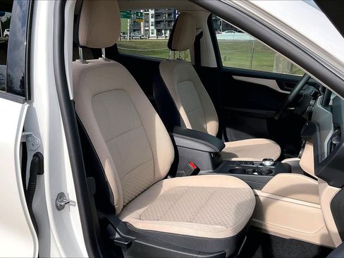 Used 2022 Ford Escape SE w/ Convenience Package image 8