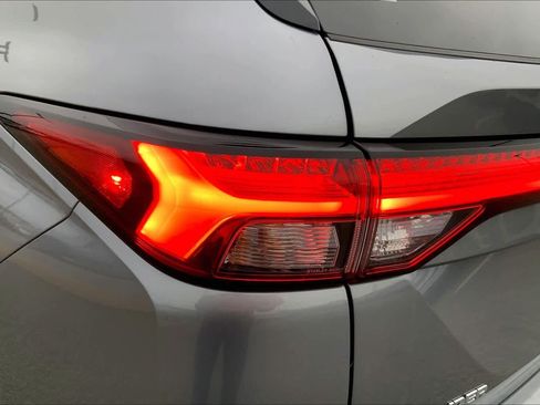 Used 2024 Mitsubishi Outlander SE image 26