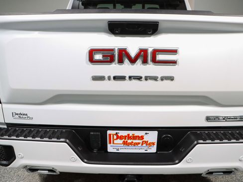 Used 2025 GMC Sierra 1500 Elevation w/ Elevation Premium Package image 8