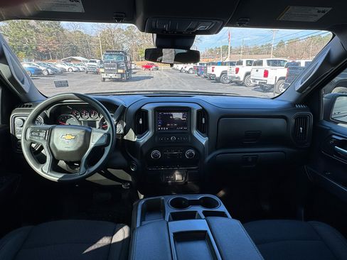 Used 2023 Chevrolet Silverado 1500 Custom image 16
