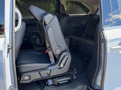 New 2026 Honda Odyssey Elite image 13