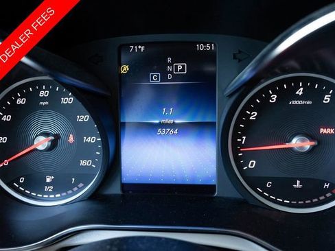 Used 2022 Mercedes-Benz GLC 300 4MATIC w/ Premium Package Lite image 3
