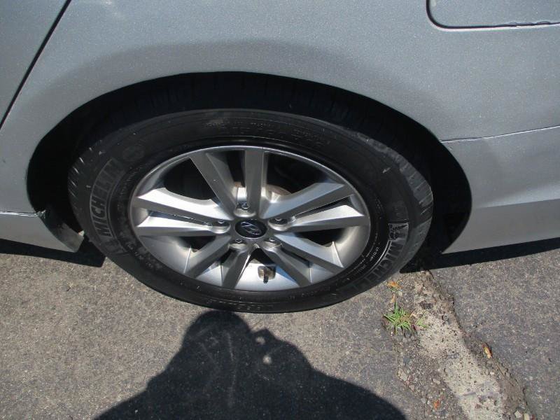 Used 2016 Hyundai Sonata SE FWD image 7