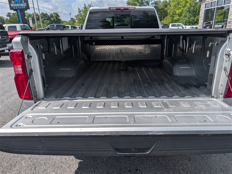 Used 2021 Chevrolet Silverado 3500 LTZ w/ LTZ Plus Package AWD/4WD image 14